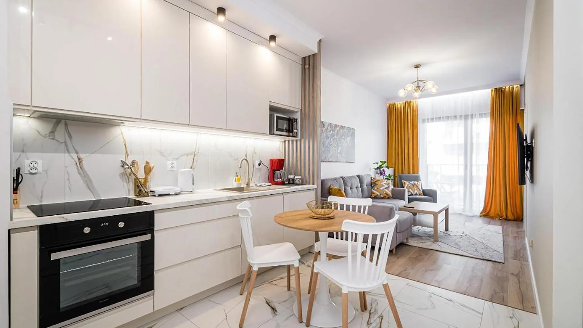 Golden Residence Apartment Krakow 0*,